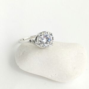2cts CZ solitaire ring In Sterling Silver size 9 Engagement 🆕